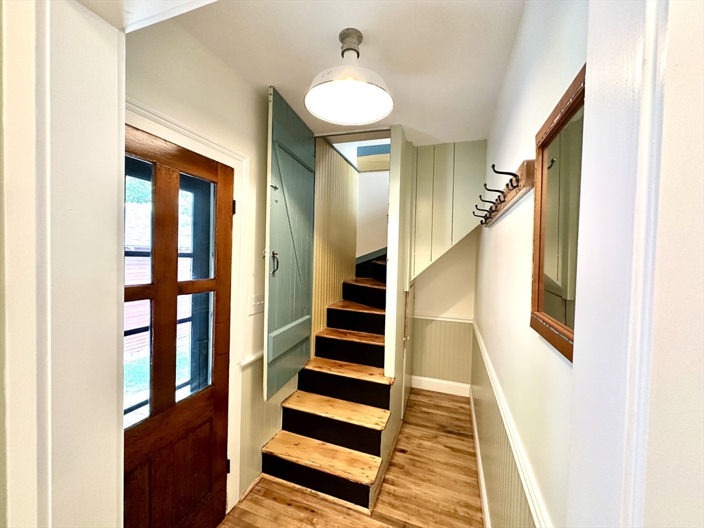 103 High St