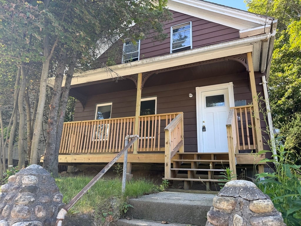 48 Lake St