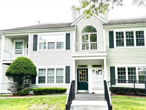 Photo of 1000 Spring Valley Drive #G, Andover, MA 01810 (MLS # 73526665)