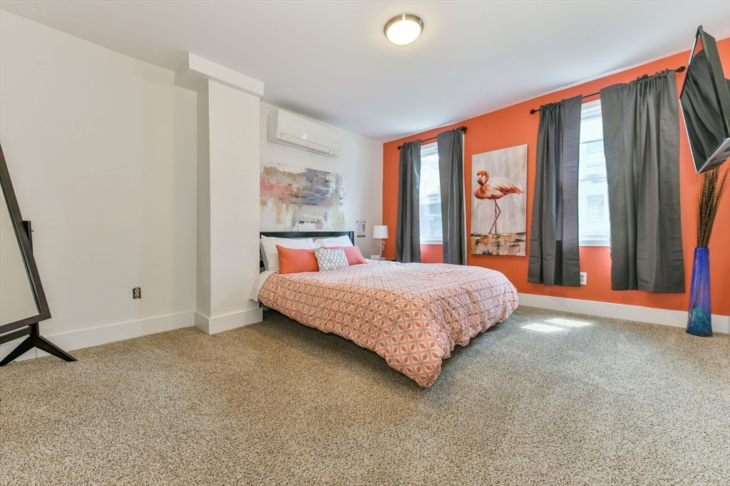 158 Everett