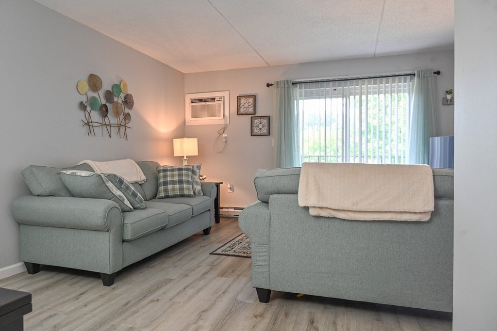 24 Maple Crest Cir #F, Holyoke, MA, 24 Maple Crest Cir #F, Holyoke, MA Photo #8