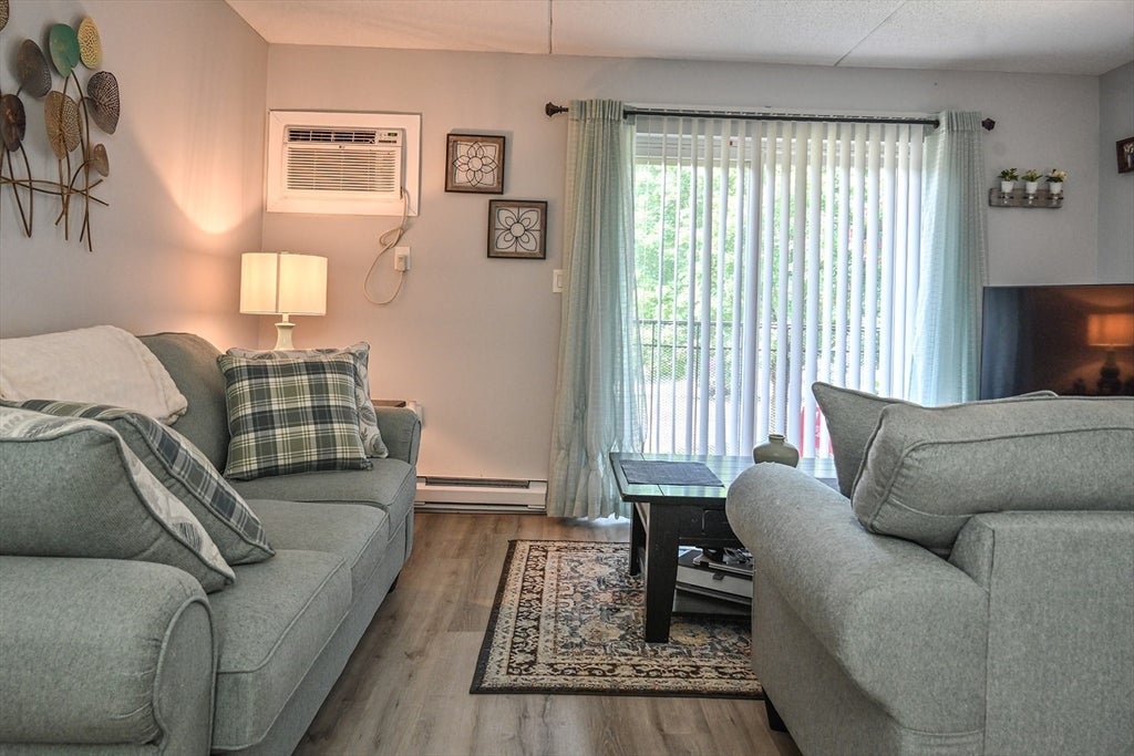 24 Maple Crest Cir #F, Holyoke, MA, 24 Maple Crest Cir #F, Holyoke, MA Photo #7