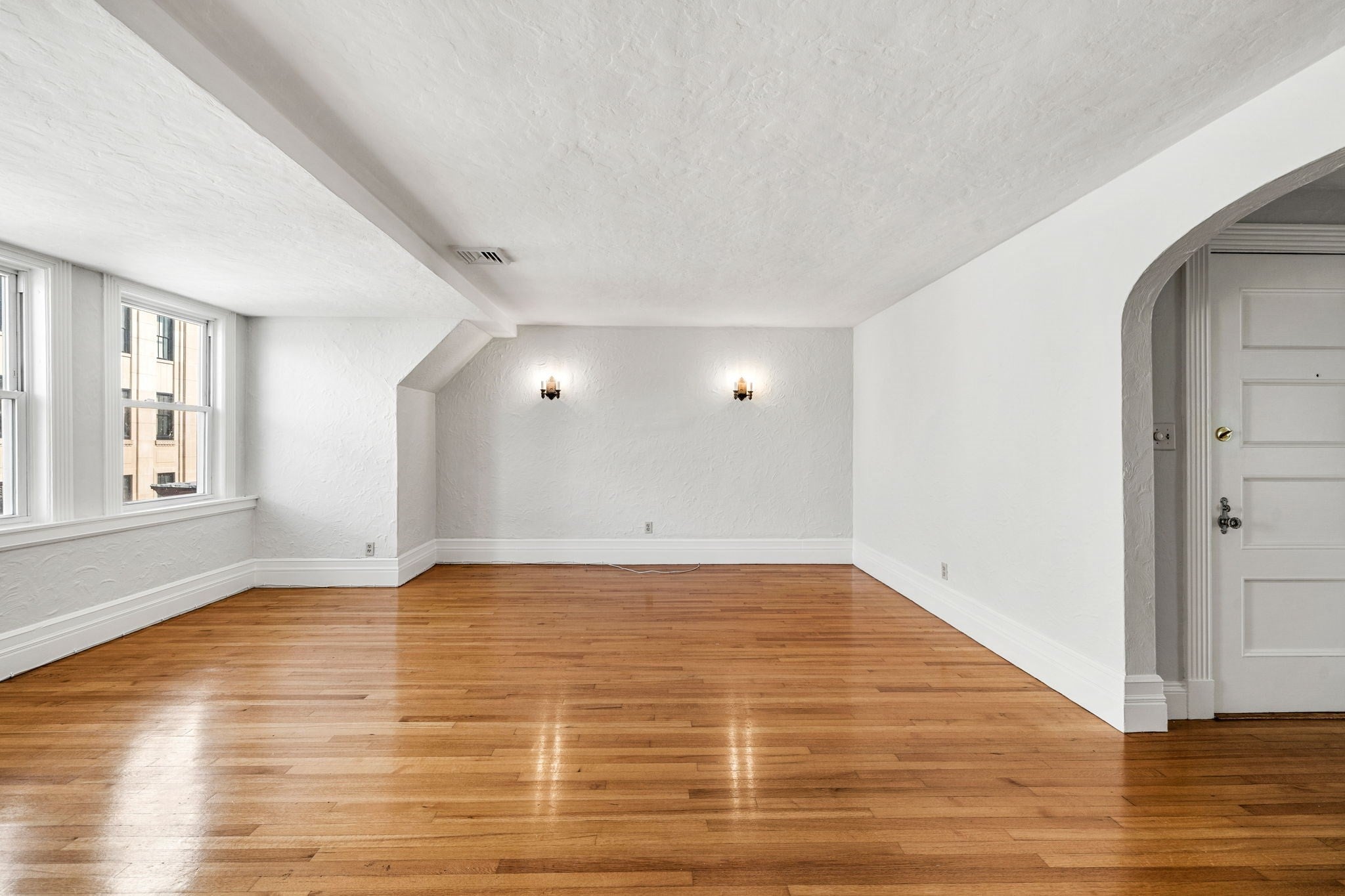 38 Elm St #4, Worcester, MA Photo #24