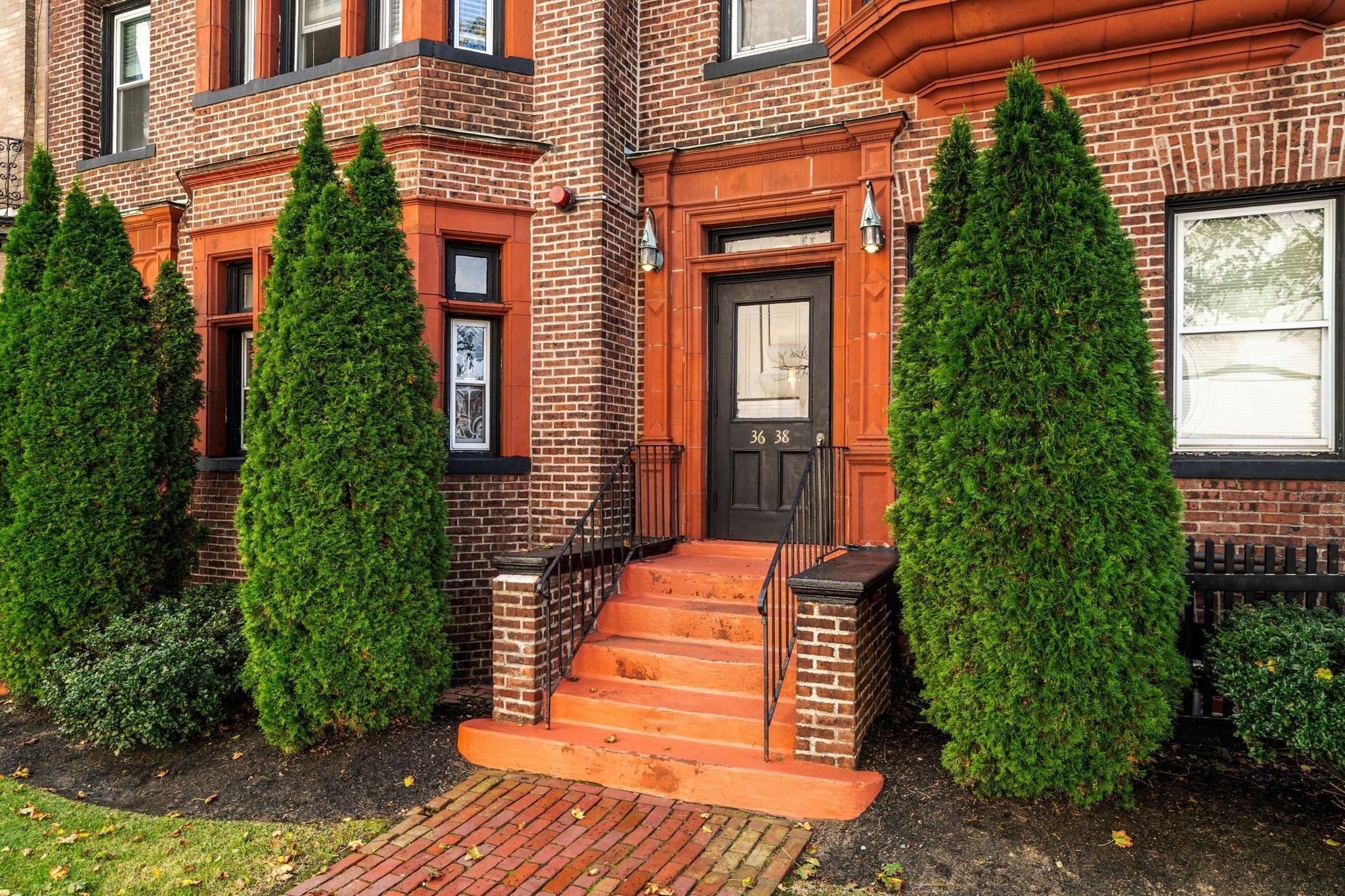 38 Elm St 4