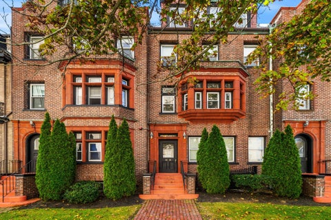 Photo of 38 Elm St #4, Worcester, MA 01609 (MLS # 73594778)