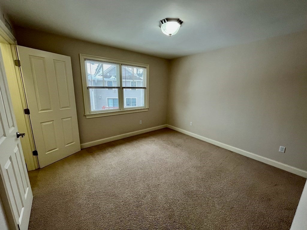 18 5th Ave #18, Watertown, MA Photo #14