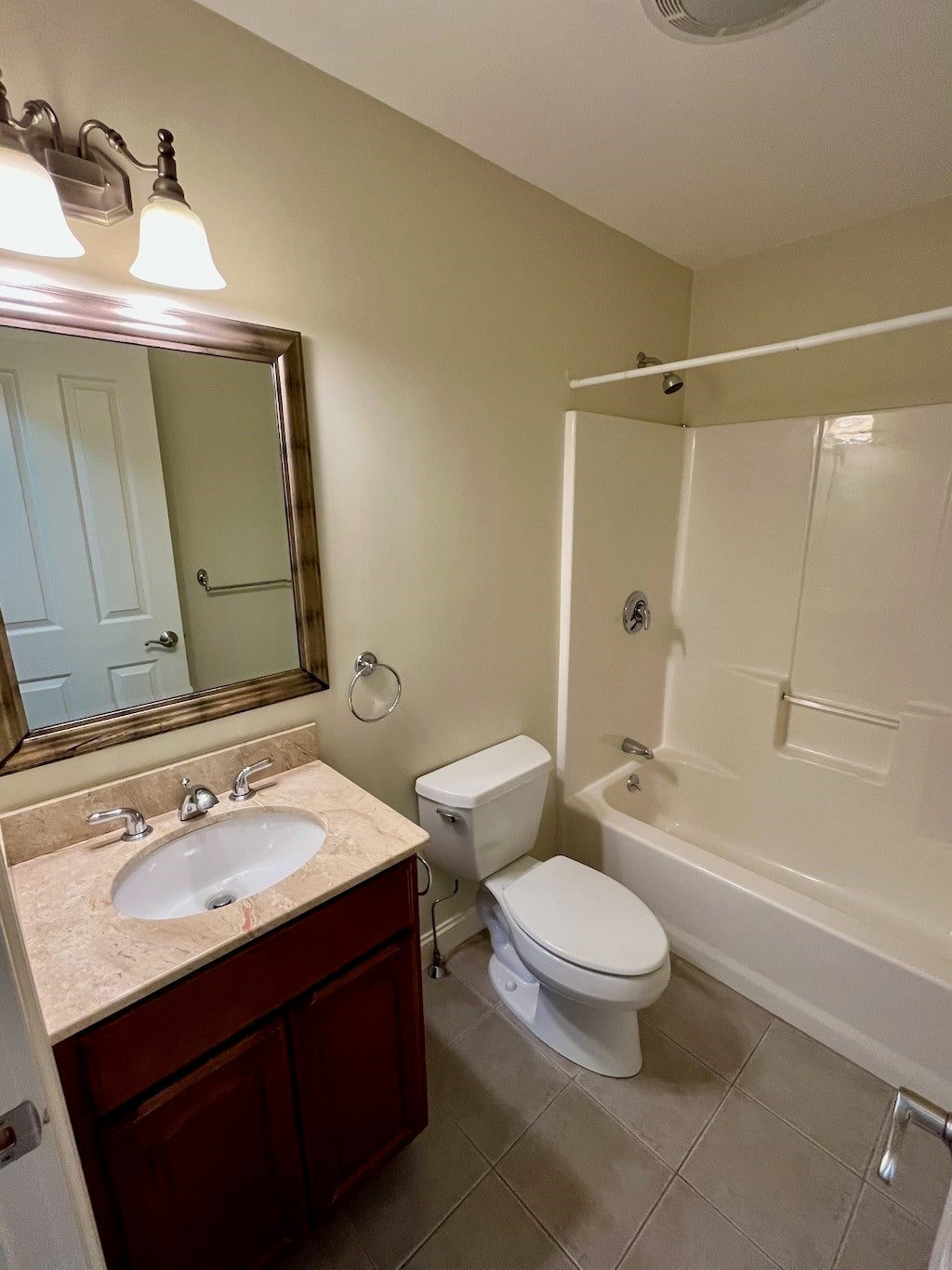 18 5th Ave #18, Watertown, MA, 18 5th Ave #18, Watertown, MA Photo #15