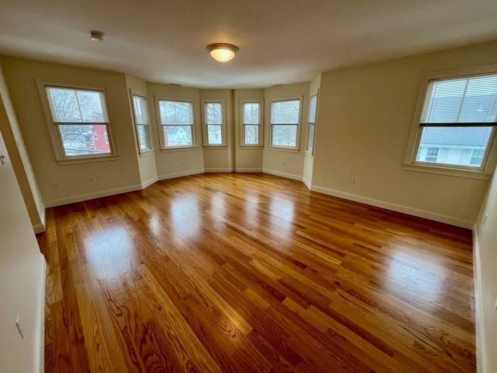 18 5th Ave #18, Watertown, MA Photo #10