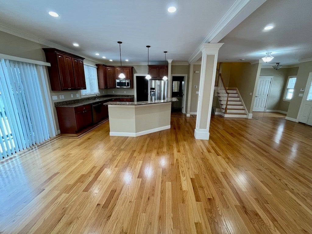 18 5th Ave #18, Watertown, MA Photo #8