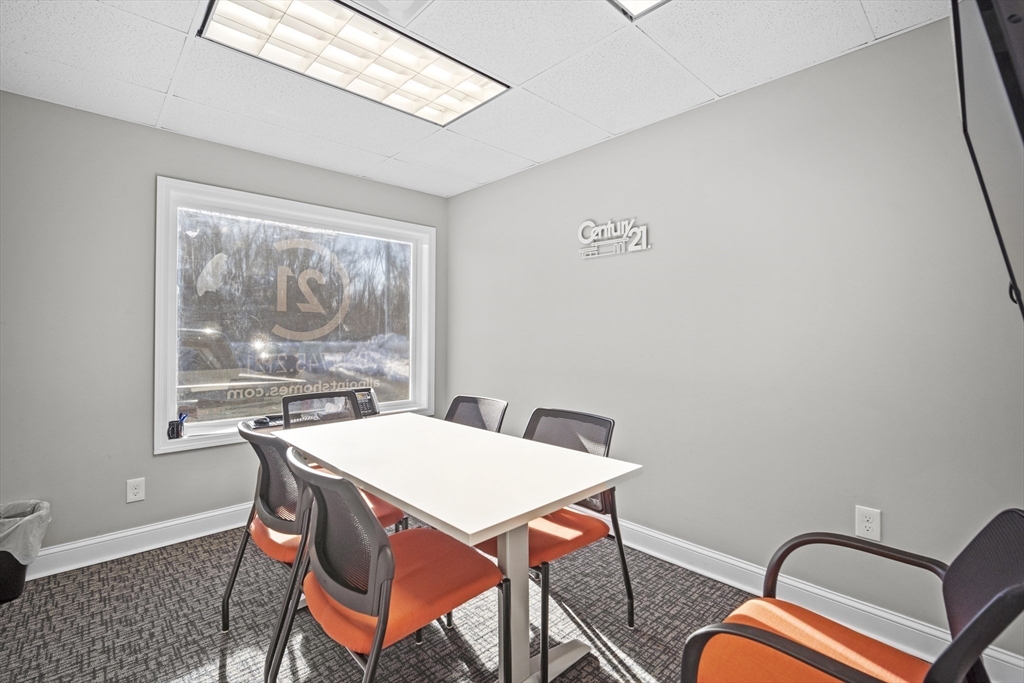 Enfield, Connecticut 06082, United States, ,5 BathroomsBathrooms,Commercial,Active,26264