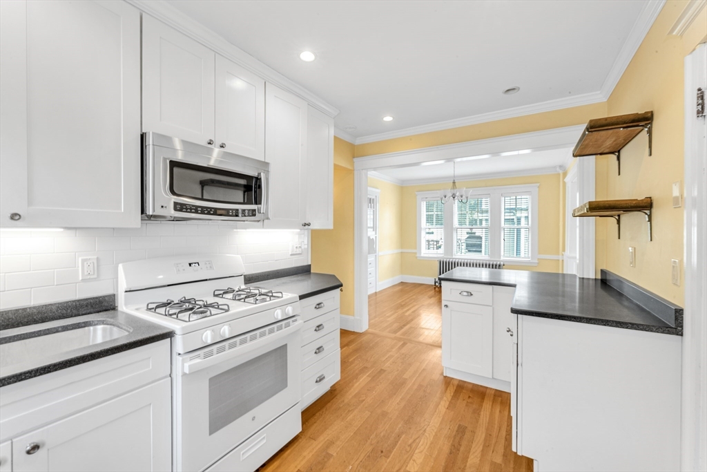 615 Lagrange