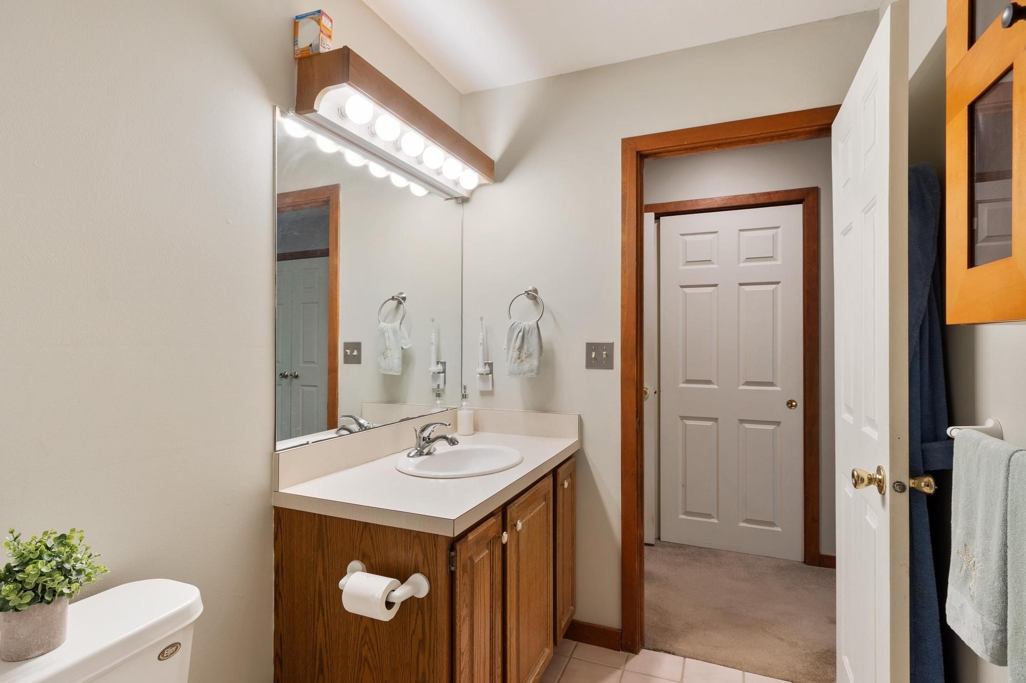 1 Victoria Dr #1, Auburn, MA Photo #24