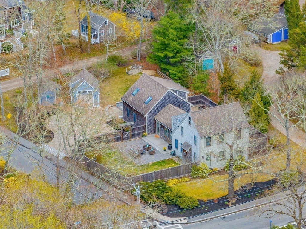 134 School St