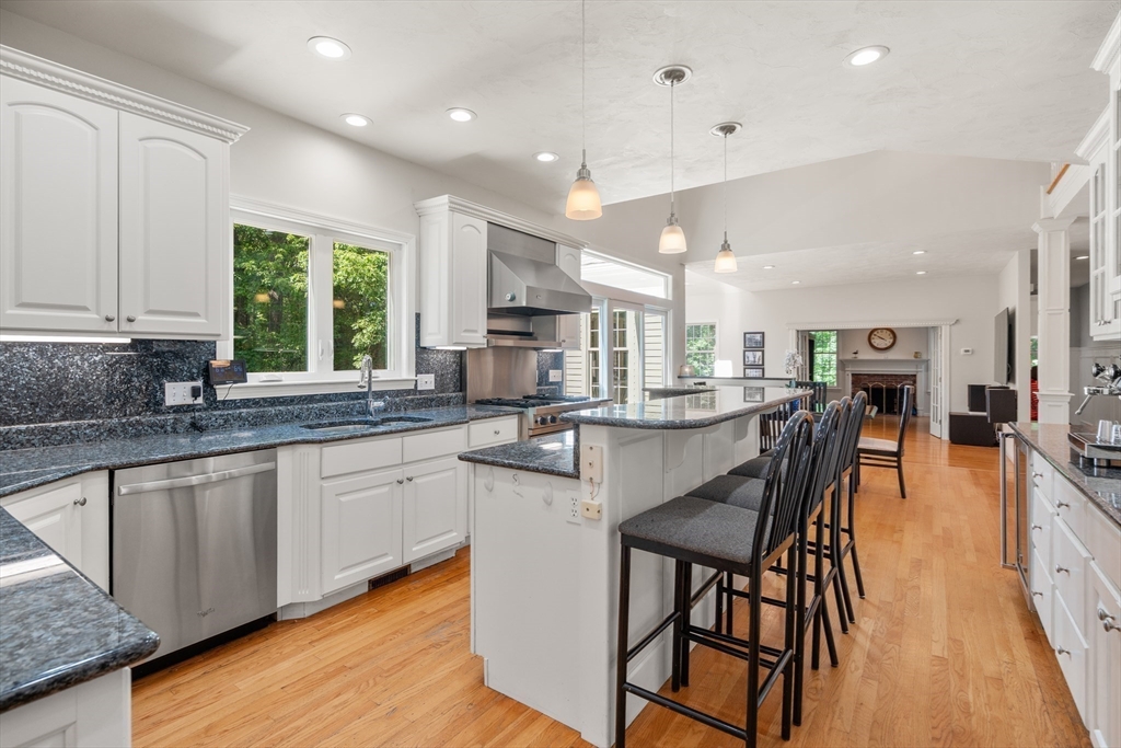 3 Cardinal Dr