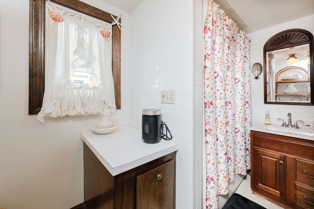 41 Capitol St, New Bedford, MA Photo #20
