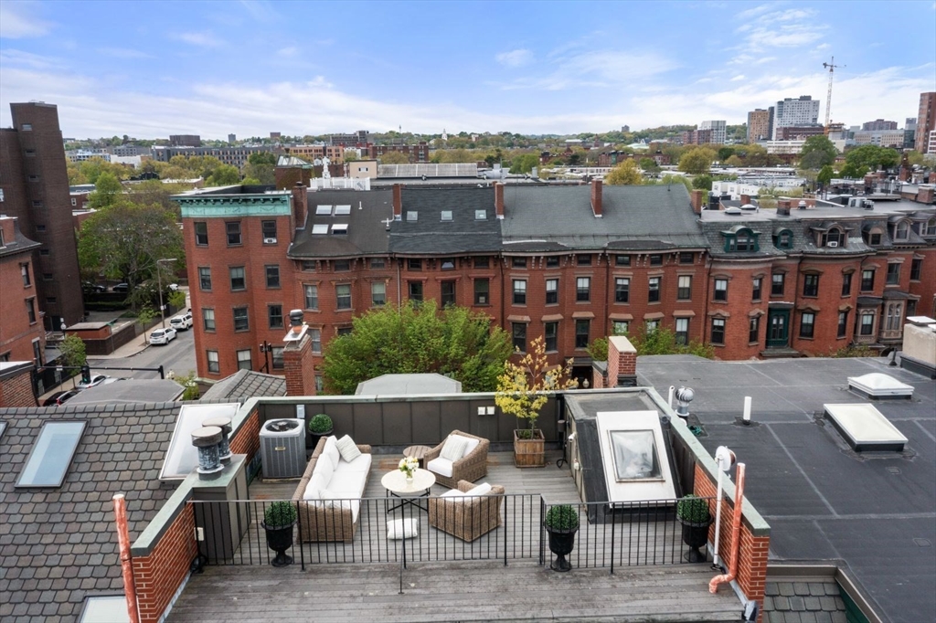 578 Massachusetts Ave 4