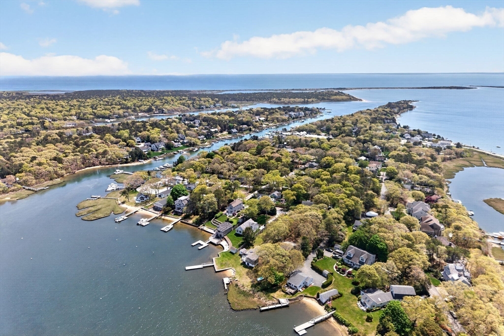 11 Clamshell Ln