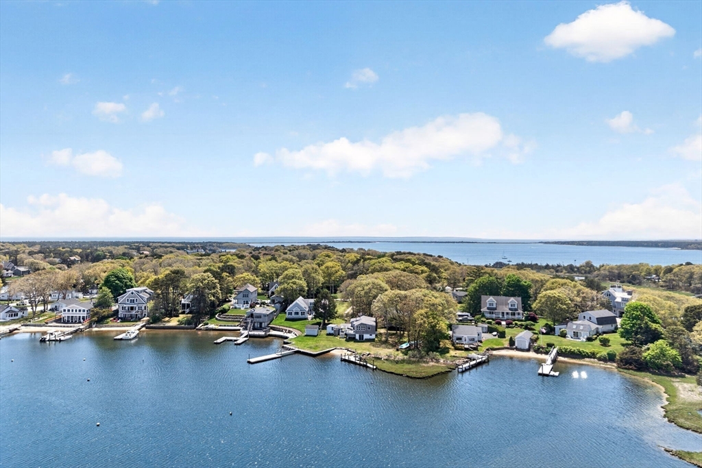 11 Clamshell Ln