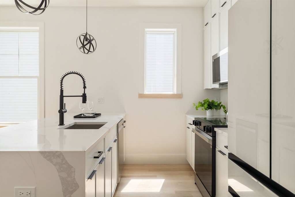 130 Shirley Street 202