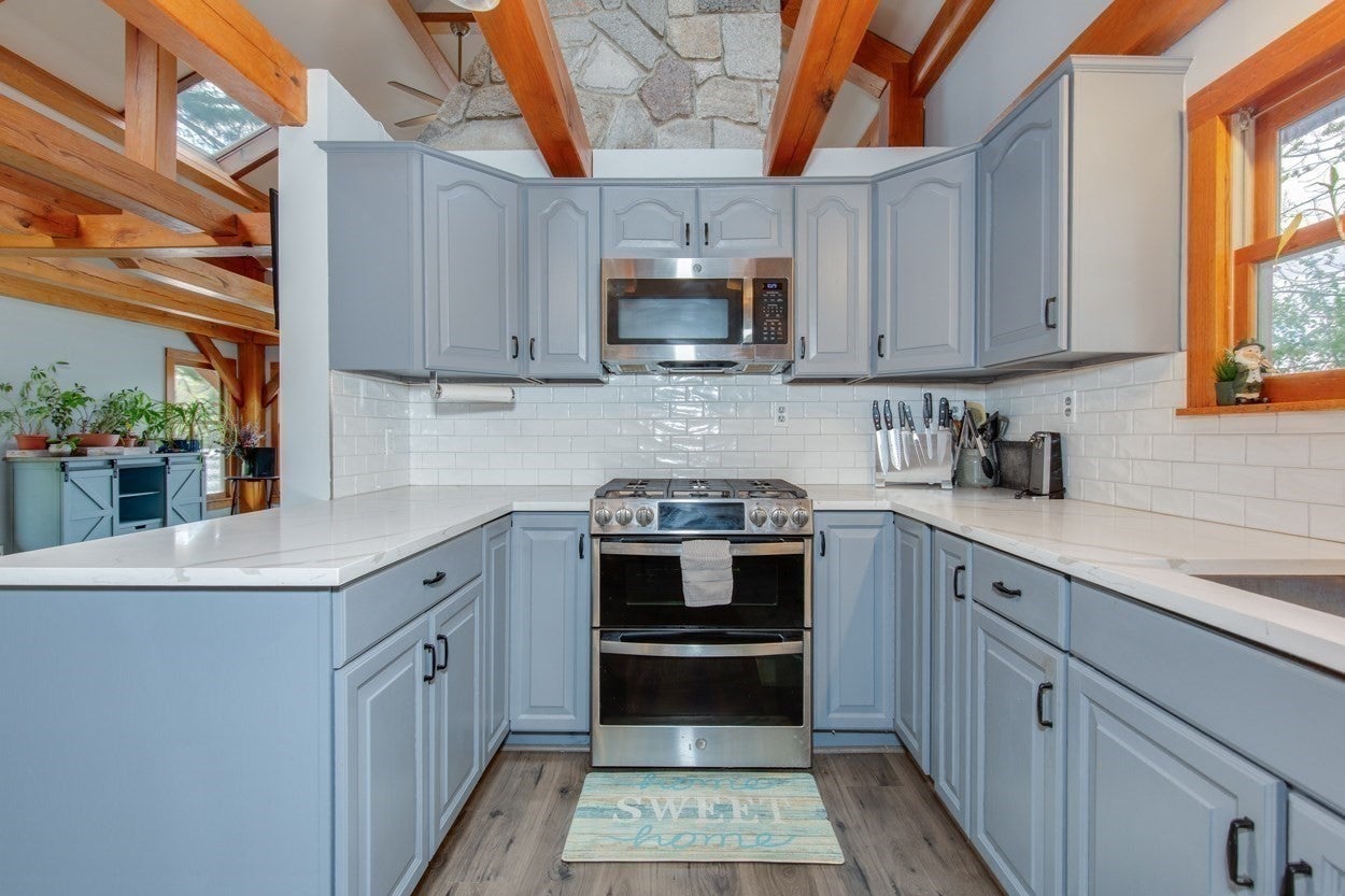 21 Hinds Lane, Pelham, NH Photo #19