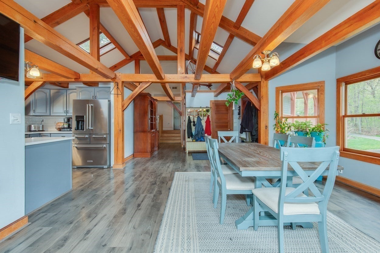 21 Hinds Lane, Pelham, NH Photo #16