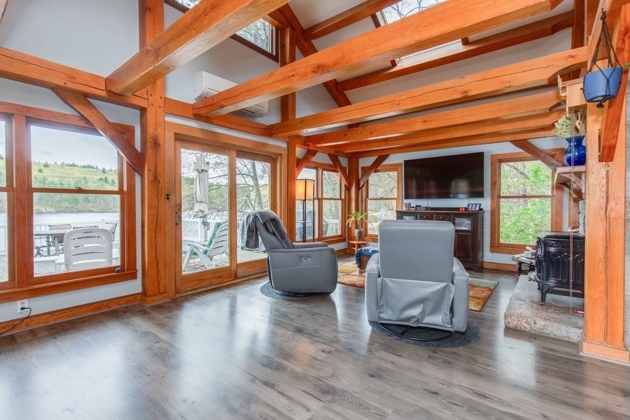 21 Hinds Lane, Pelham, NH Photo #22