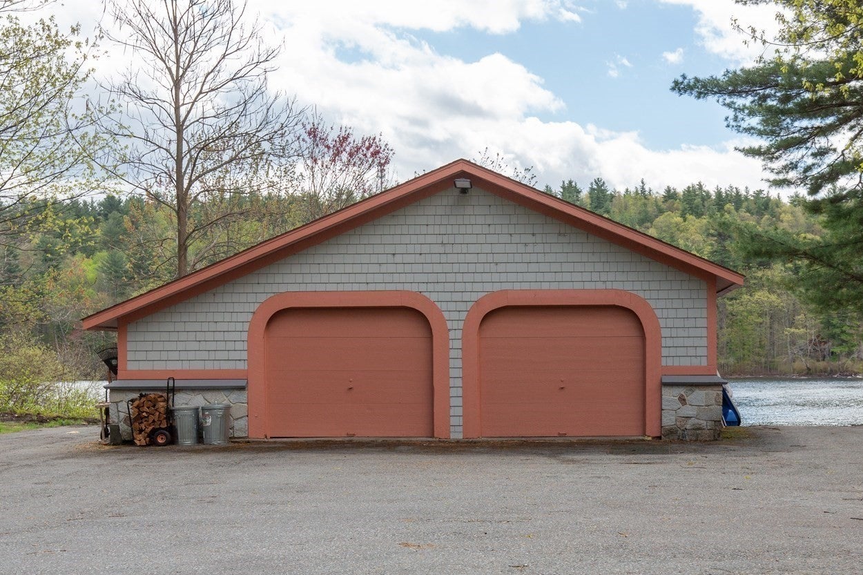 21 Hinds Lane, Pelham, NH Photo #10