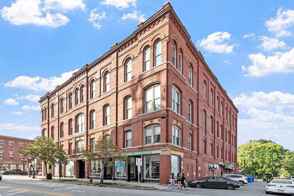 10 Kearney Sq 405