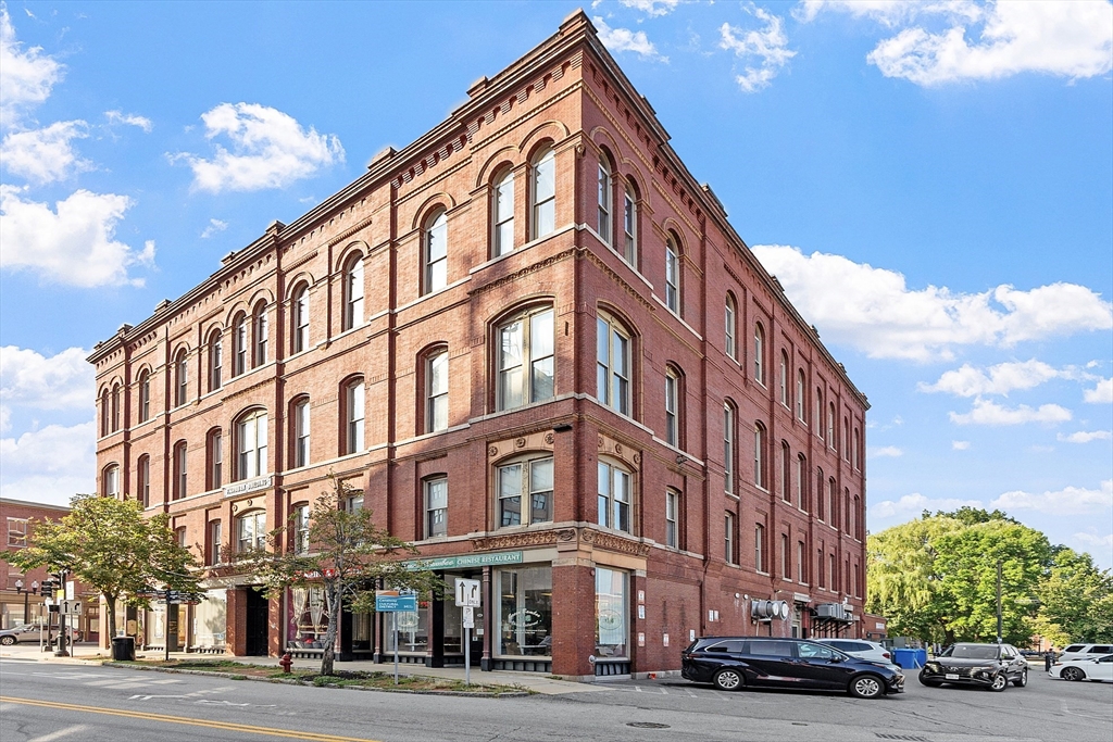 10 Kearney Sq 405