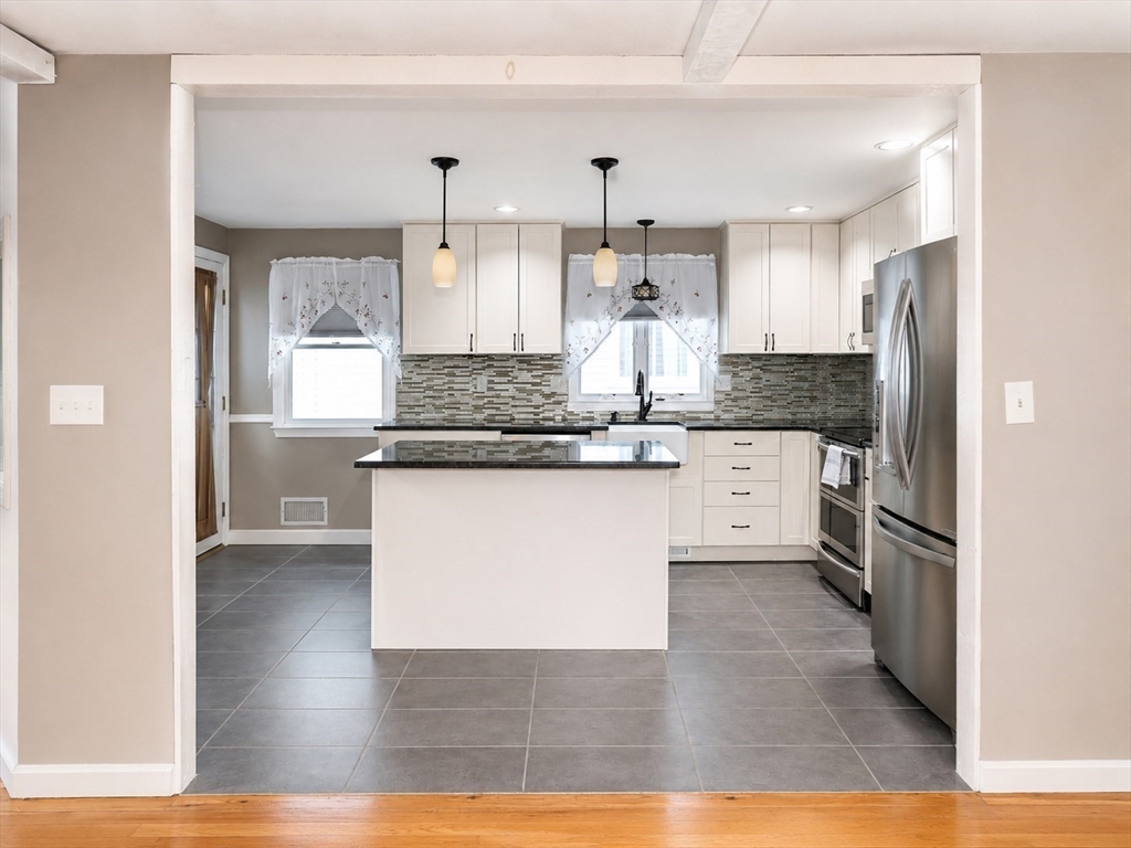 41 Burnett Rd 41