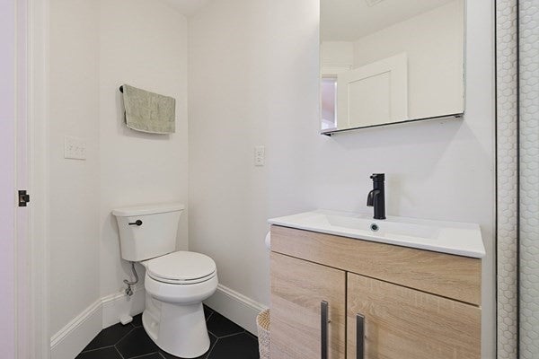 54 Bloomfield St #1, Boston, MA Photo #16