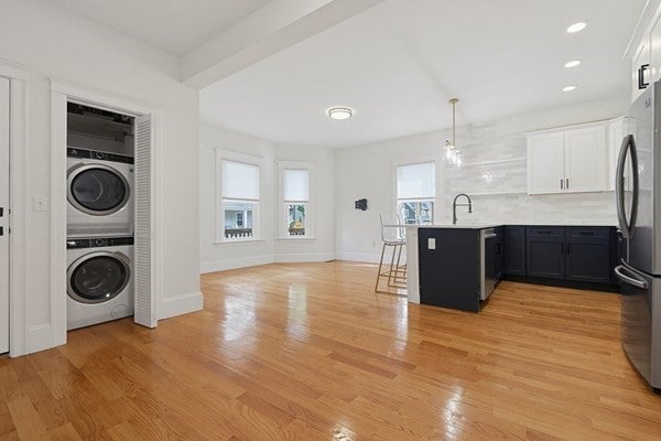 54 Bloomfield St #1, Boston, MA Photo #8