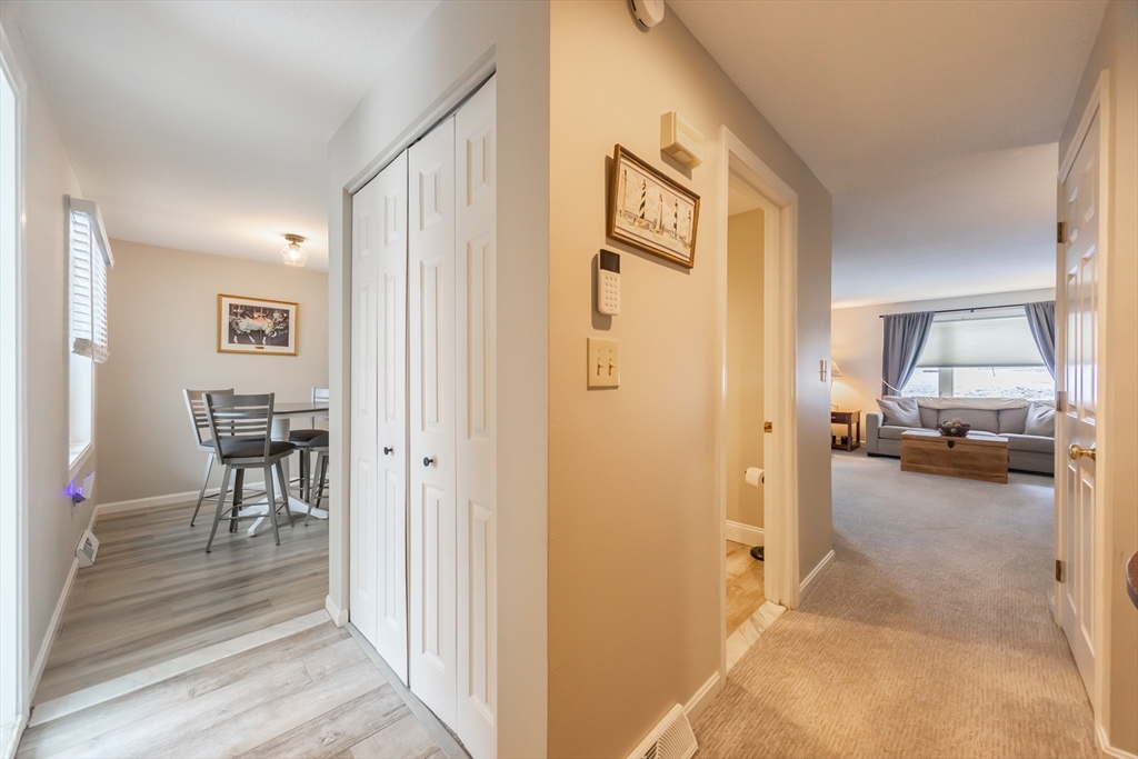 99 Stone Ridge Rd 99