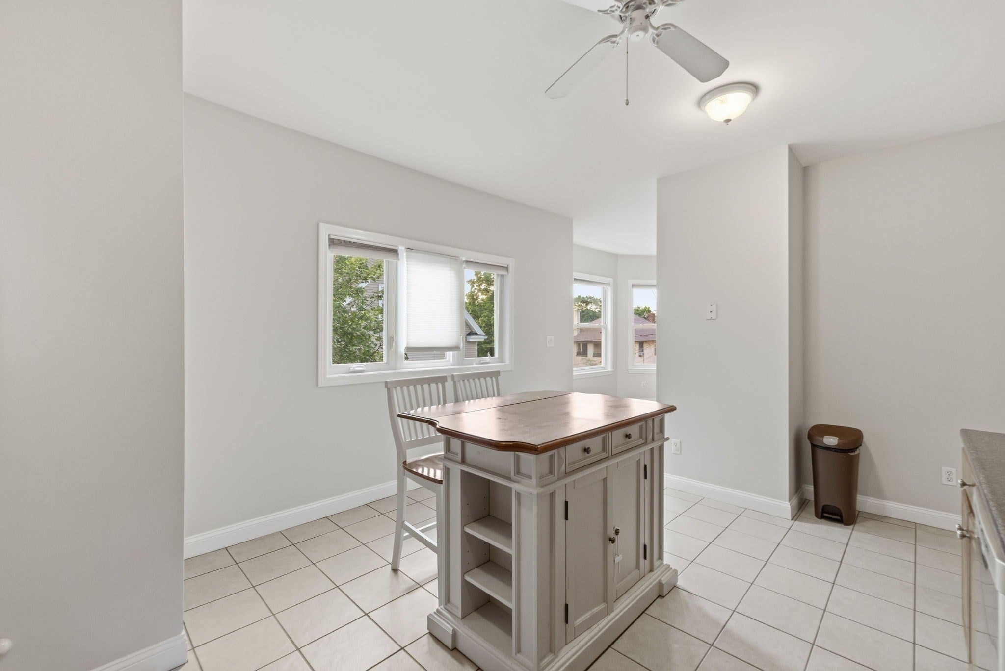 7 Park Ave #7, Winchester, MA, 7 Park Ave #7, Winchester, MA Photo #7