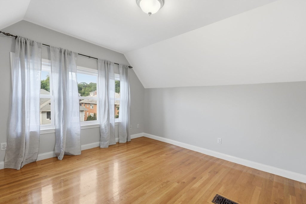 7 Park Ave #7, Winchester, MA Photo #14