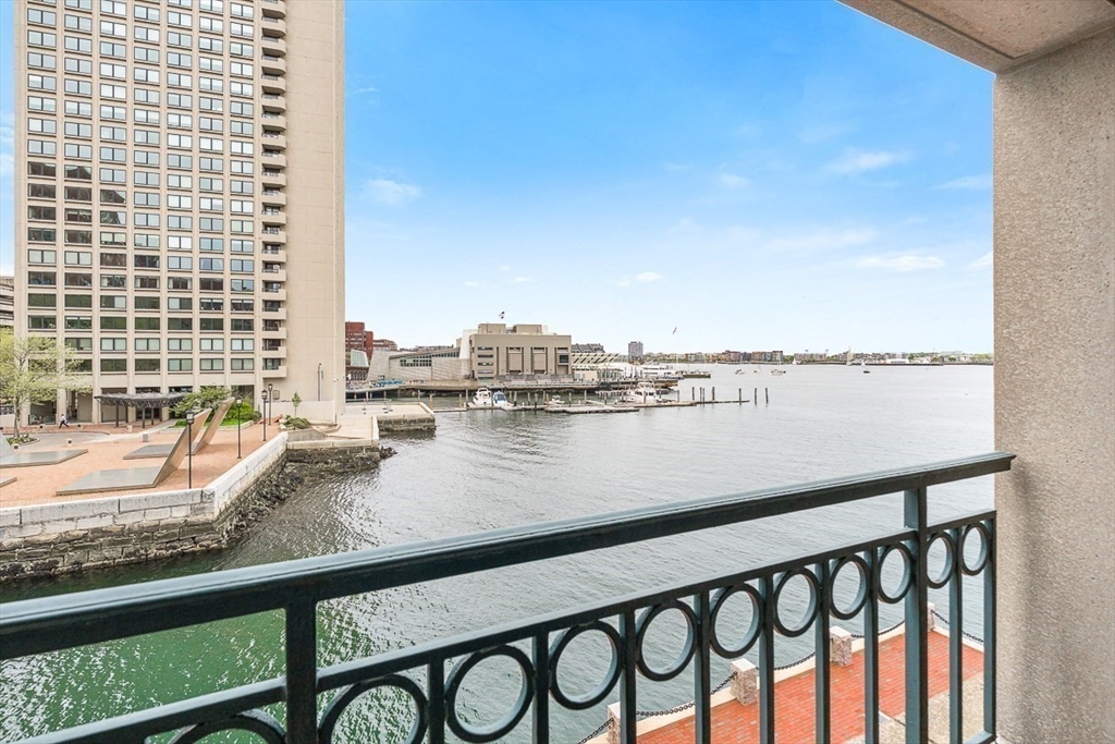 20 Rowes Wharf #309, Boston, MA Photo #19