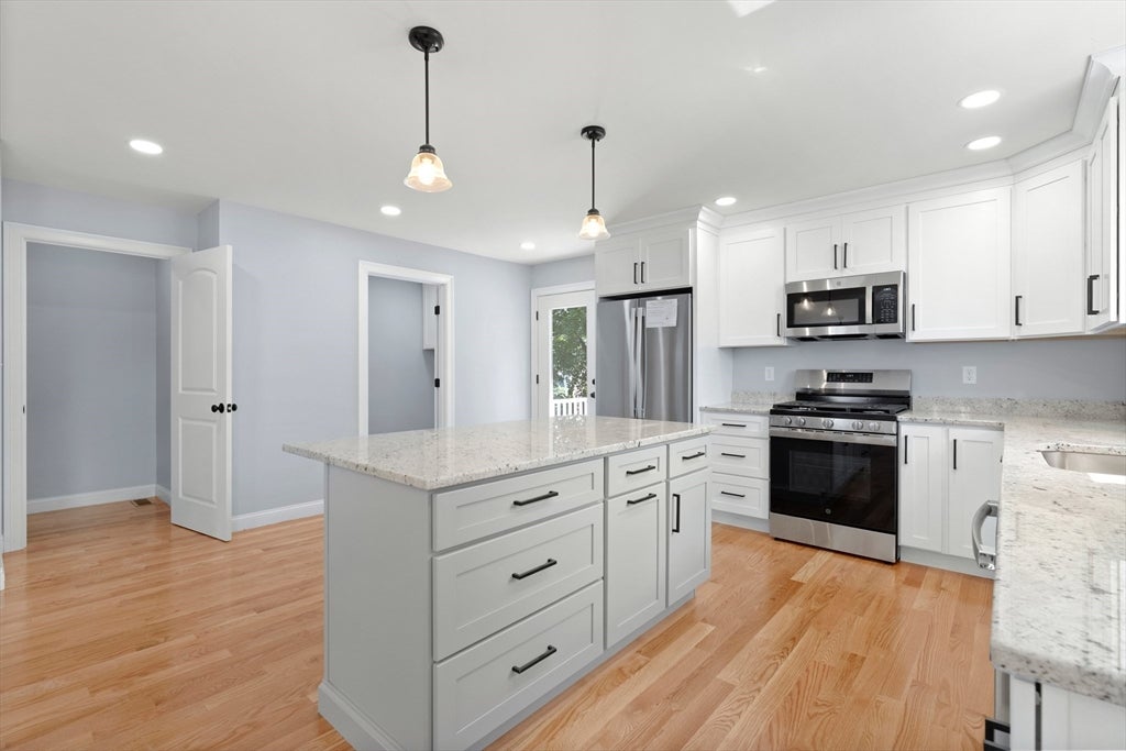 30 Quigley Ave 30