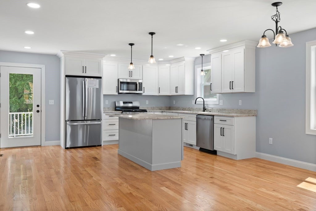 30 Quigley Ave #30, Chelmsford, MA Photo #5