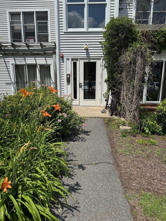 20 Salem Pl 20