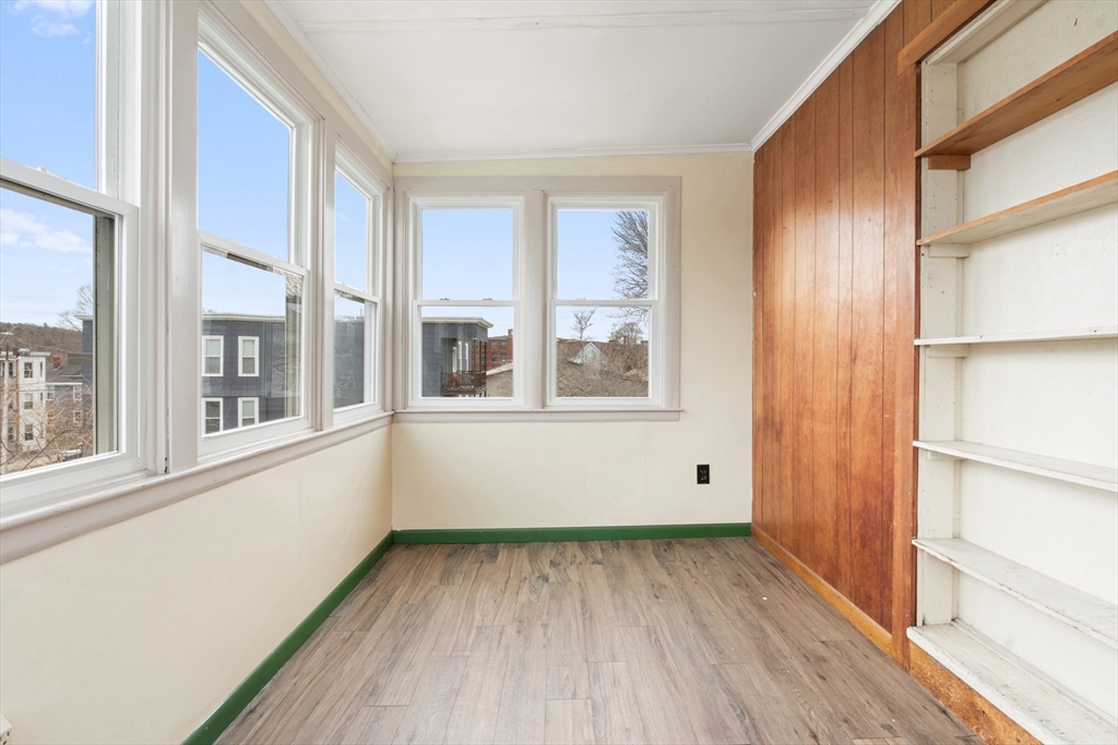20 Ayer St