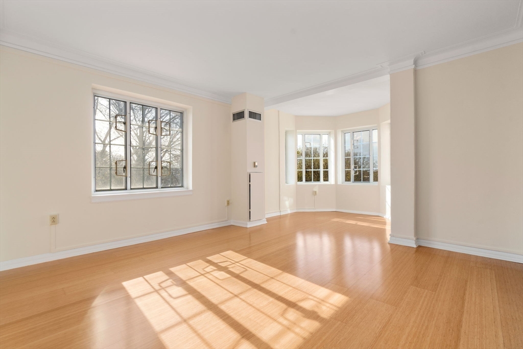 20 Chapel St #B908 Floor 9
