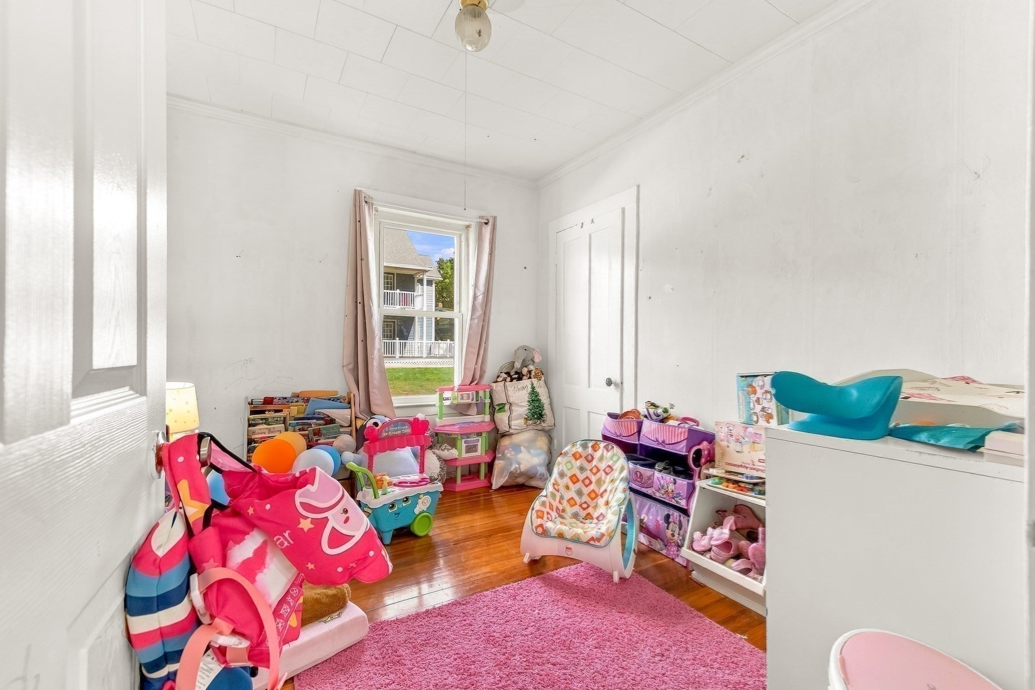 547 School St, Webster, MA, 547 School St, Webster, MA Photo #13