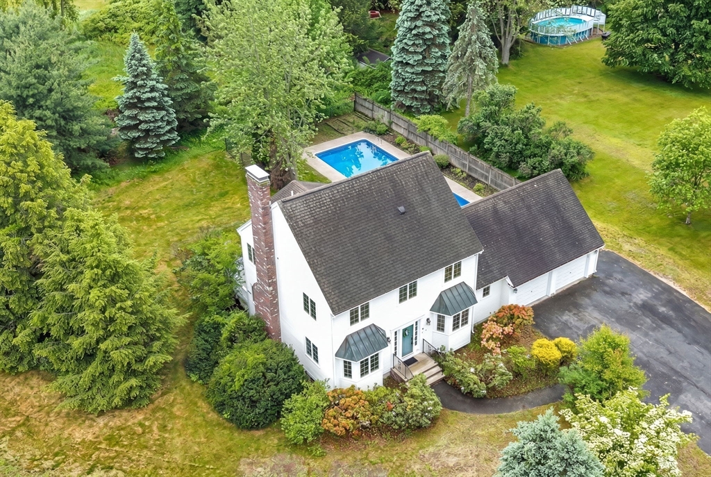4 Meadow Dr
