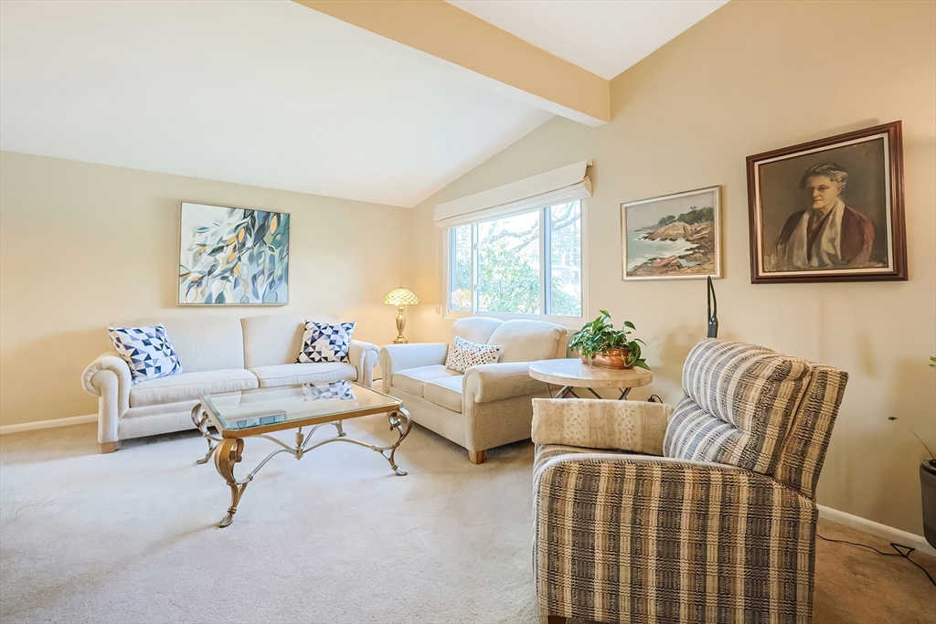 33 Debra Lane
