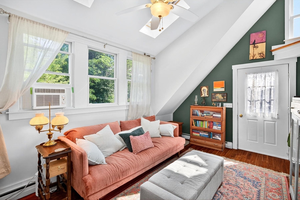 4 Highland Road C