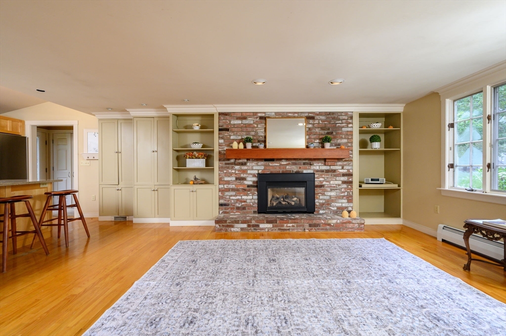 79 Whitcomb Ave