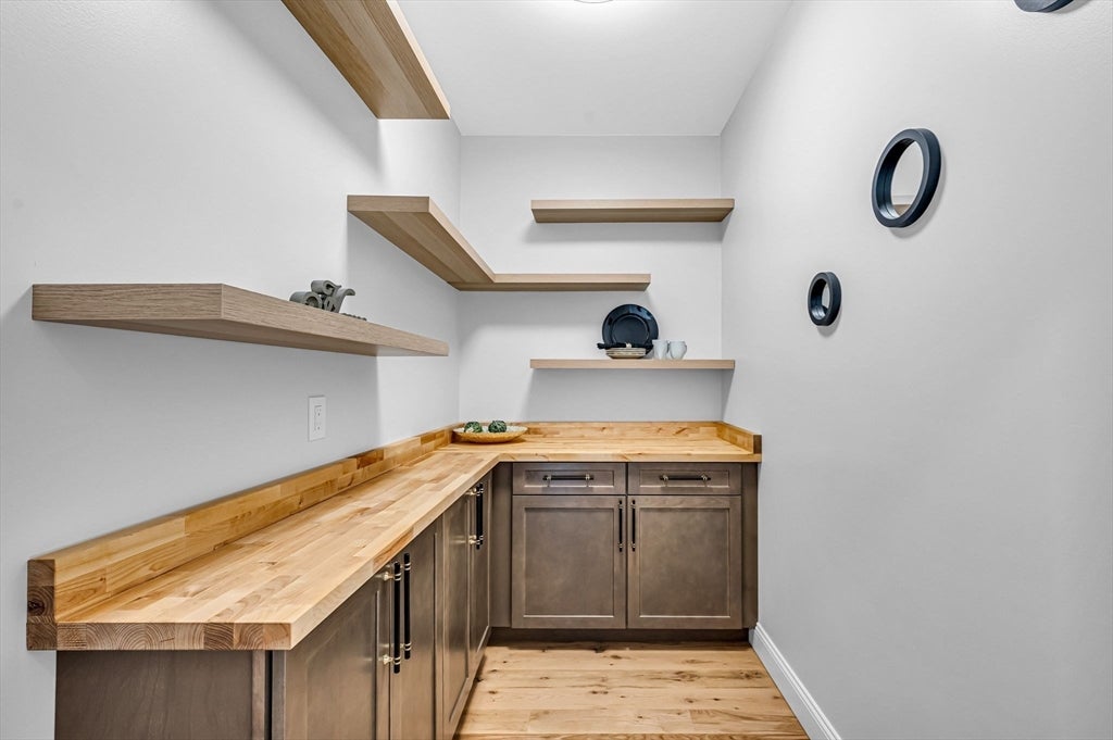 14 Balsam Hill Rd, Ludlow, MA Photo #19
