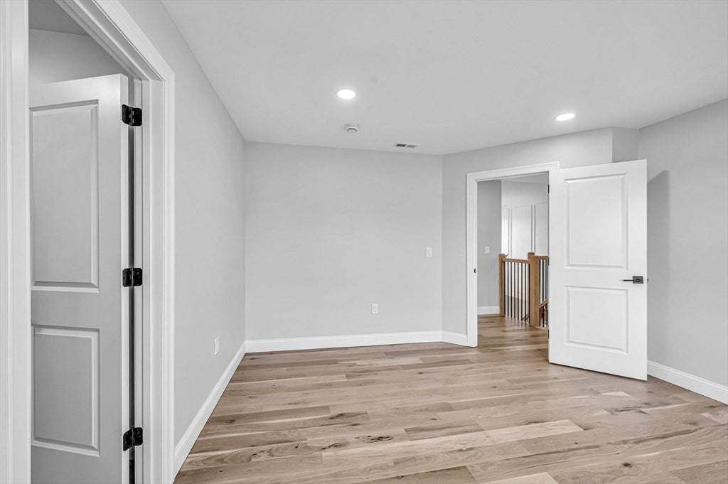 14 Balsam Hill Rd, Ludlow, MA Photo #32