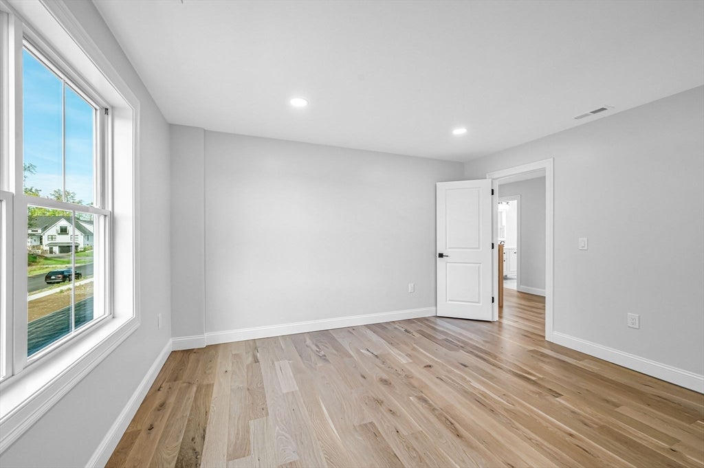 14 Balsam Hill Rd, Ludlow, MA Photo #29