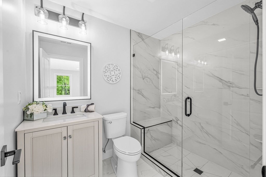14 Balsam Hill Rd, Ludlow, MA Photo #37